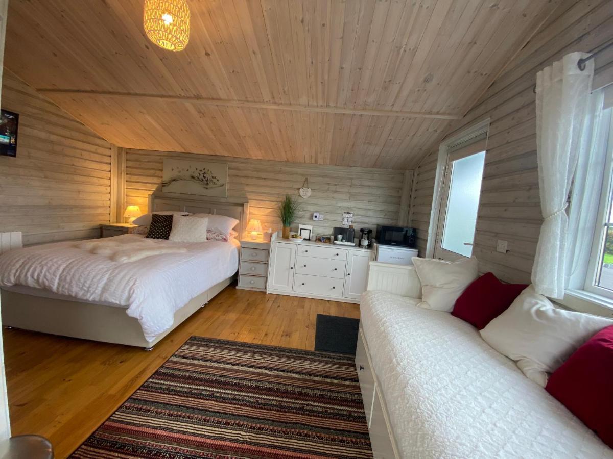 Adorable Cabin In The Countryside Port Laoise Exterior foto